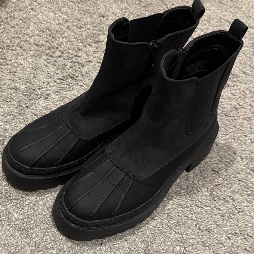Universal Thread Black Winter Boots - image 1